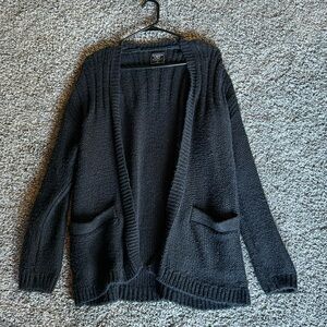 Abercrombie Cardigan in Black